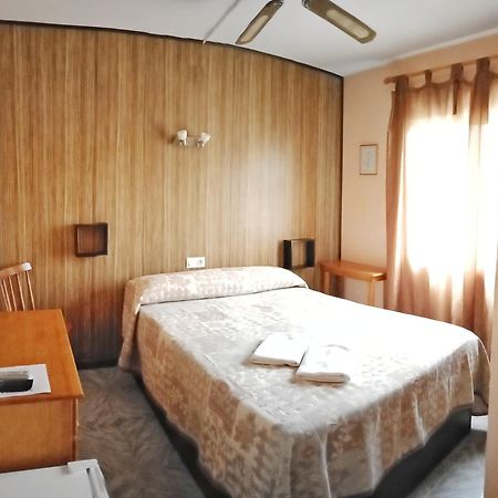 Hostal Cristina Дения Экстерьер фото