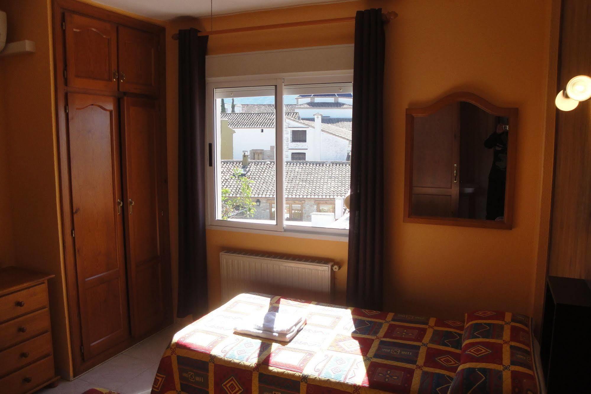 Hostal Cristina Дения Экстерьер фото