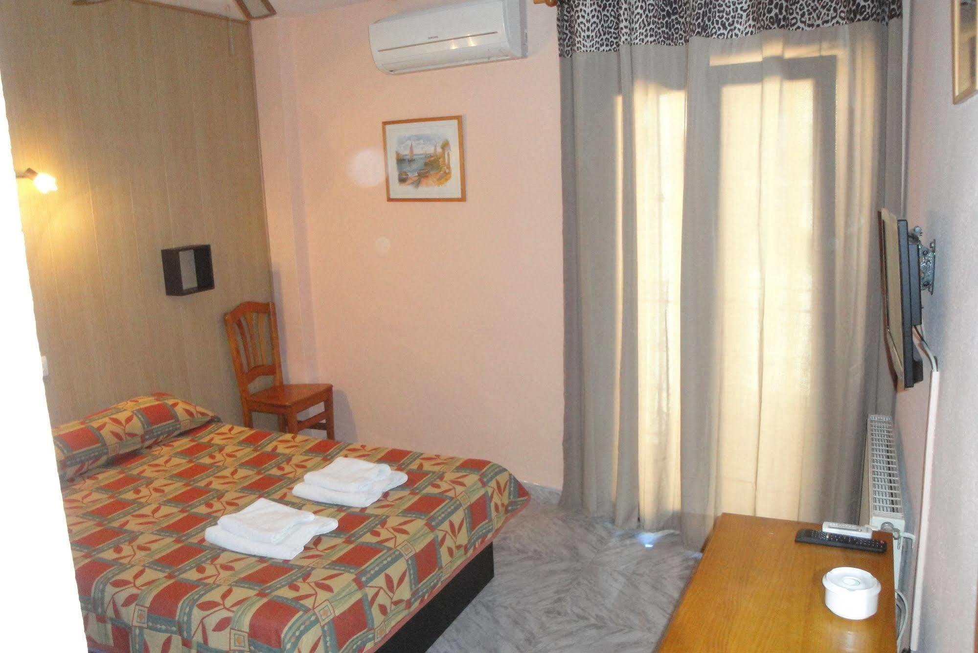 Hostal Cristina Дения Экстерьер фото