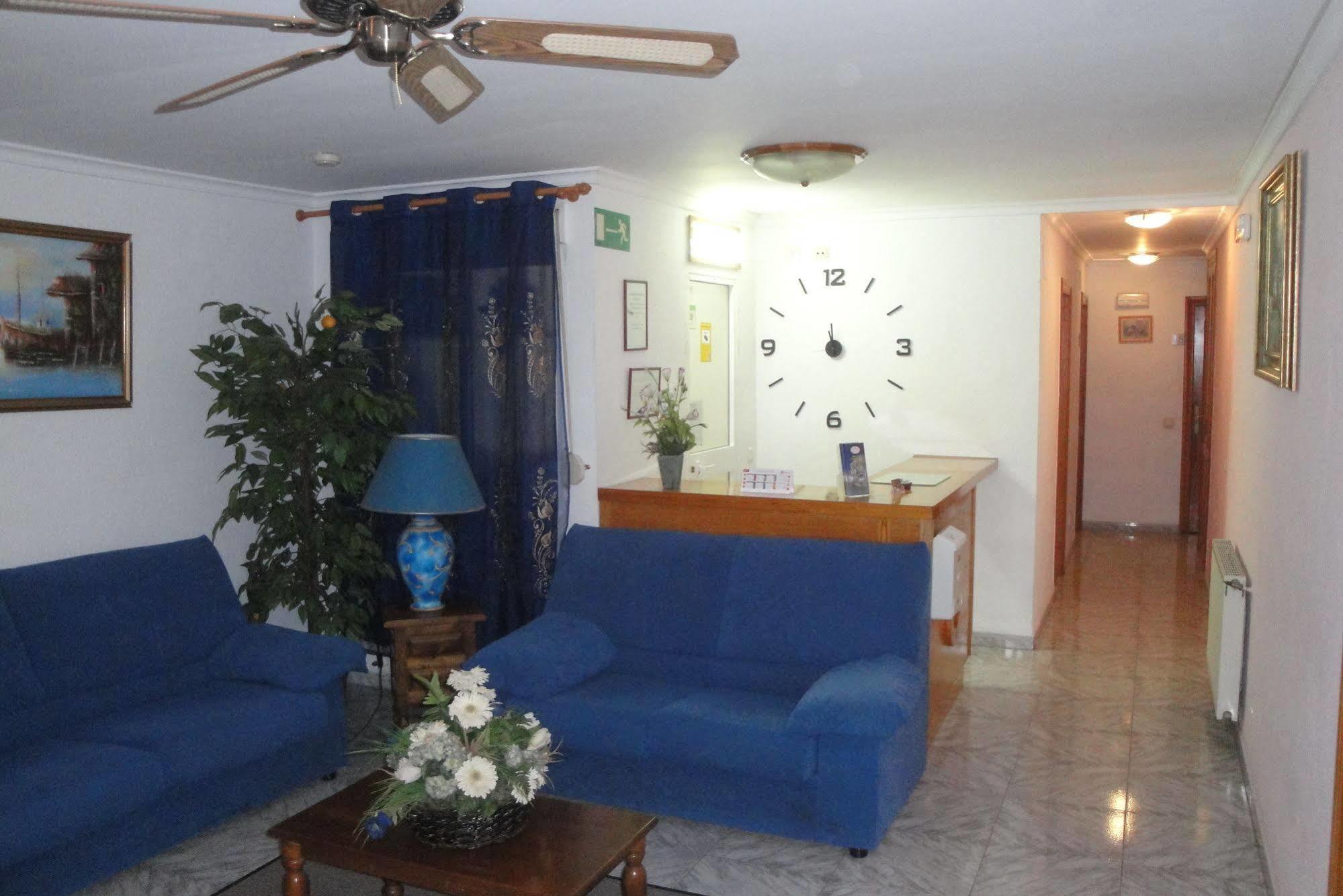 Hostal Cristina Дения Экстерьер фото